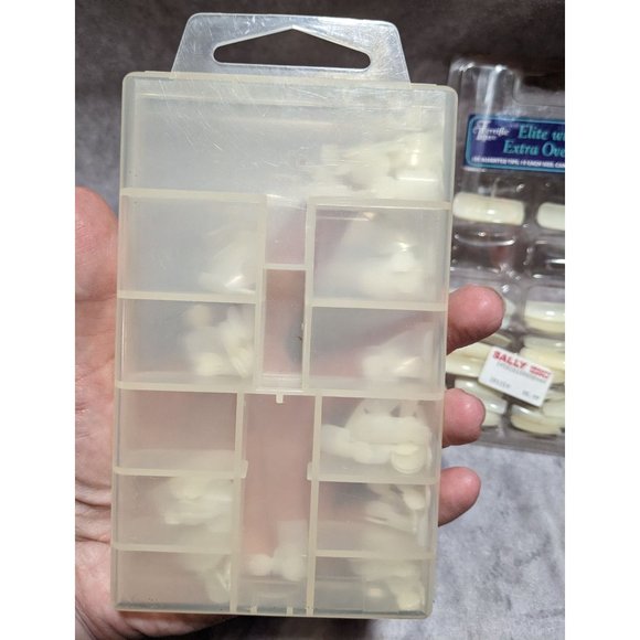 Faux Nails And Tips Bundle - Picture 10 of 14